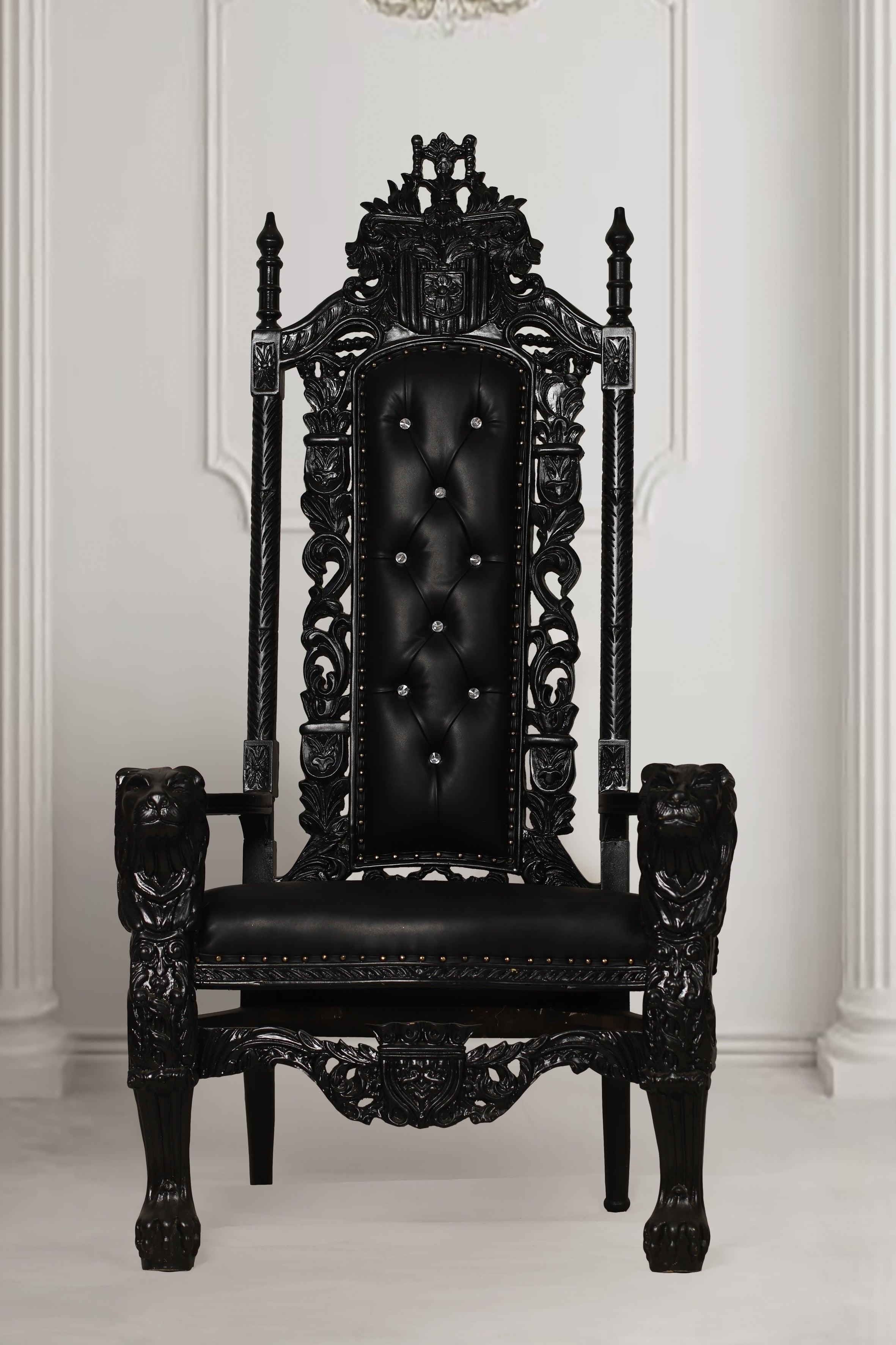 Black Lion Throne Chair